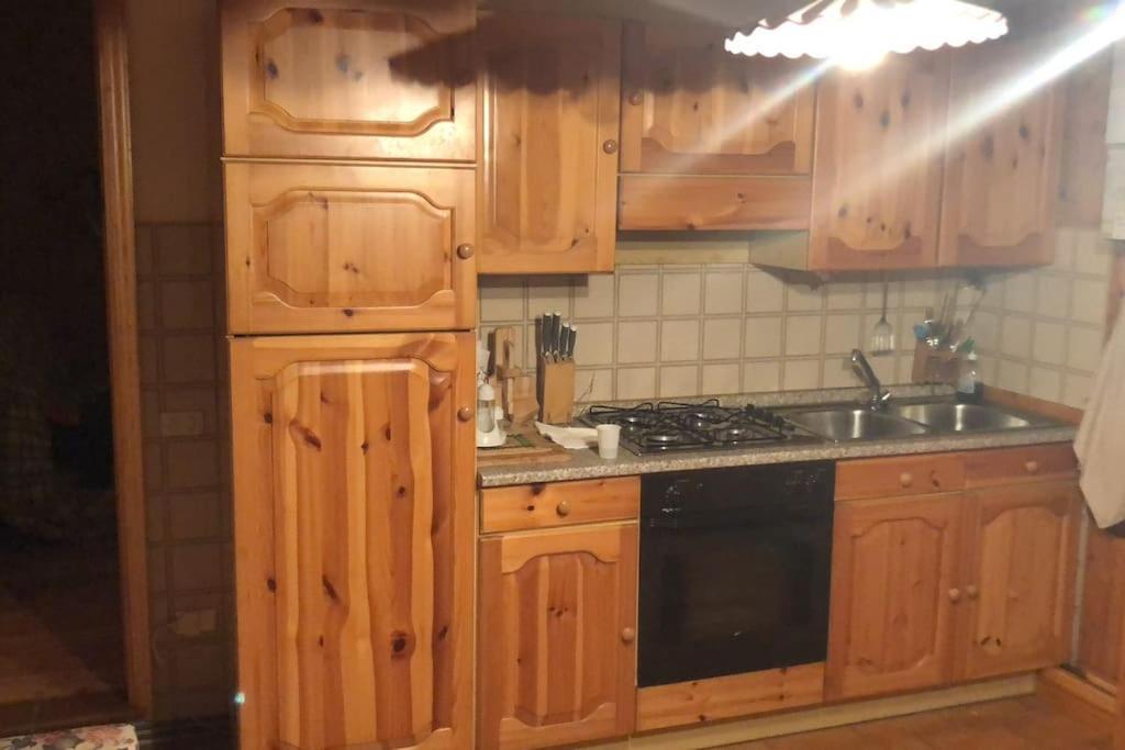 Appartamento Piano Terra In Centro Paese. Карона Екстериор снимка